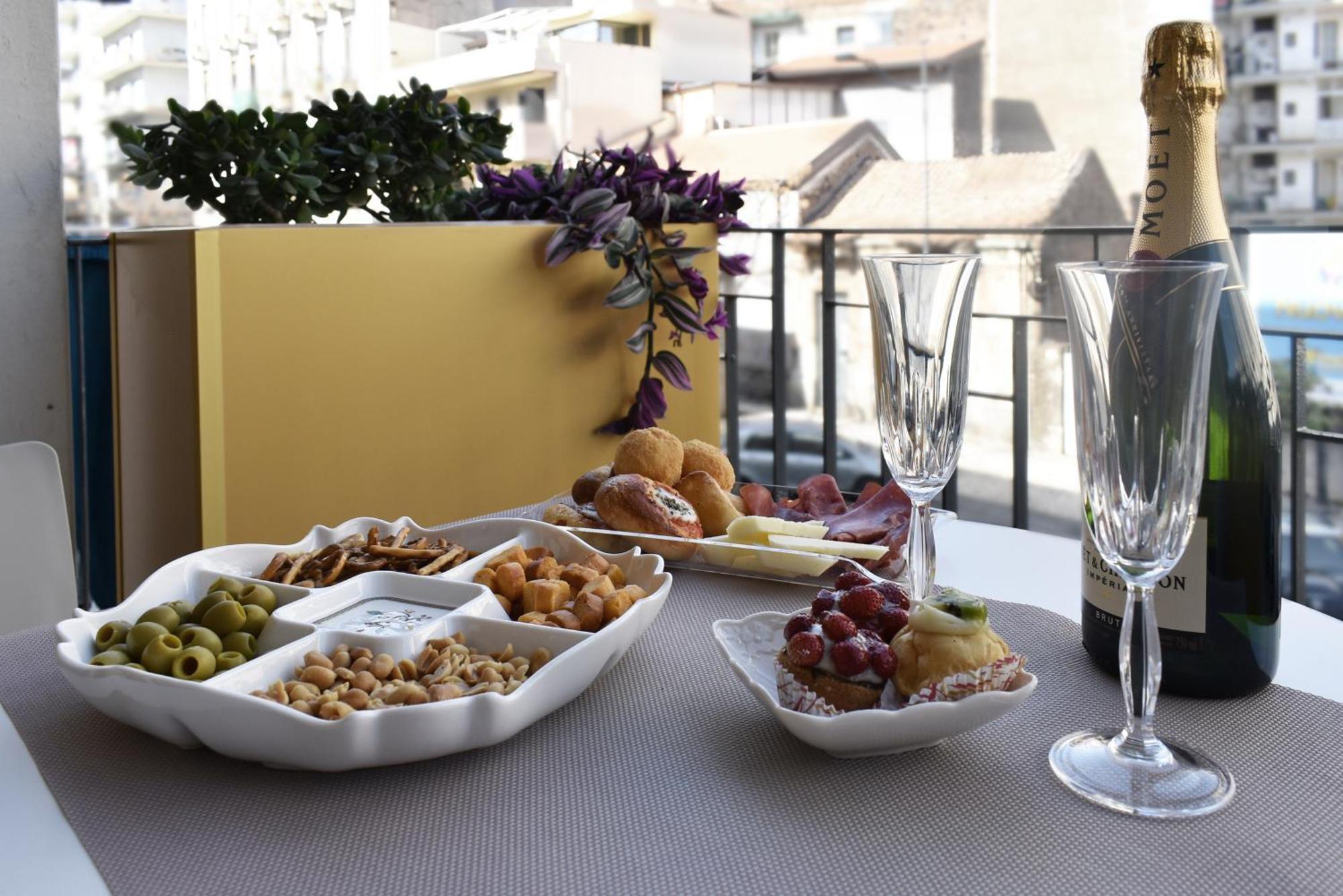 Catania Living Rooms ภายนอก รูปภาพ